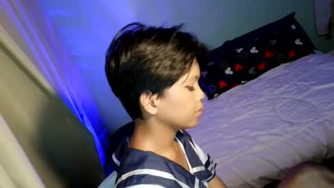 Snapshot of krimpie_xx chatting on August 2026 01:13:02 PM krimpie_xx online show from August 2026 01:13:02 PM