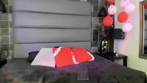 Snapshot of kris_kane chatting on September 2025 04:57:02 AM kriss online show from September 2025 04:57:02 AM