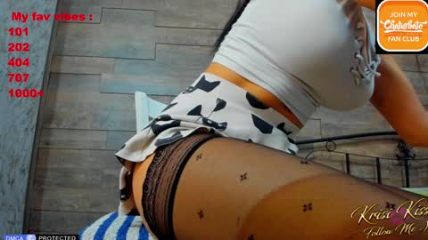 KrisiFollow me  Thumb UP  online show from January 2025 01:42:02 PM