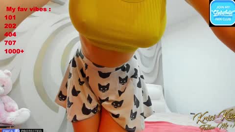 KrisiFollow me  Thumb UP  online show from March 2025 09:45:02 AM