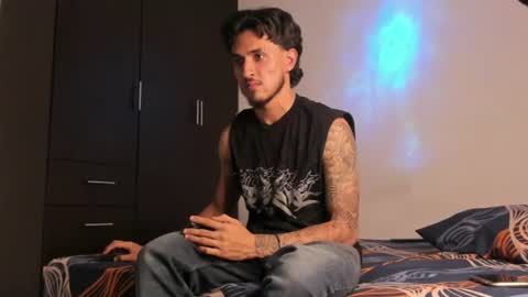 Snapshot of kriss_edwards chatting on June 2026 02:32:02 AM Kriss online show from June 2026 02:32:02 AM
