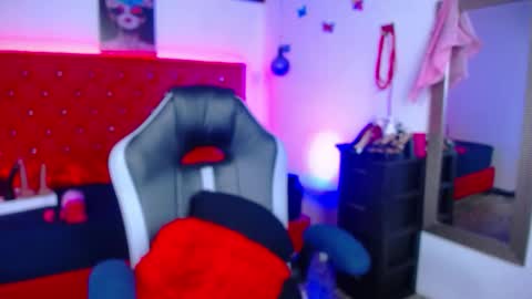 kriss_sweetboobs online show from November 2025 02:17:01 PM