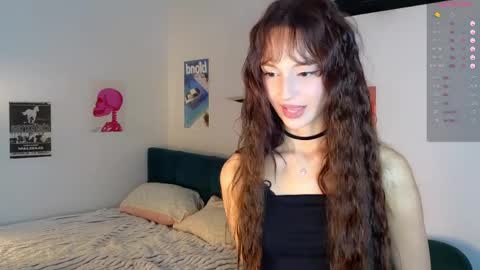 Snapshot of krisss__kisss chatting on May 2026 06:25:01 PM Kriss online show from May 2026 06:25:01 PM