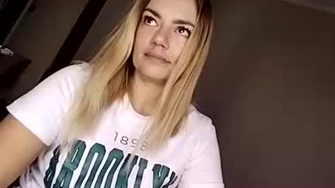 KrissSexi online show from October 2025 02:31:01 AM