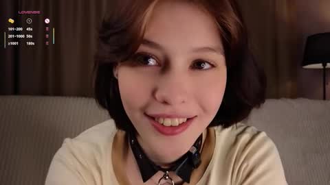 Snapshot of krissyhei chatting on September 2025 01:18:01 AM Sarah online show from September 2025 01:18:01 AM