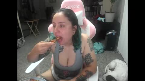 Krista online show from October 2025 03:42:02 AM