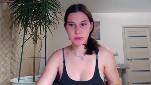 Snapshot of kristal89 chatting on August 2026 12:32:02 AM kristal89 online show from August 2026 12:32:02 AM