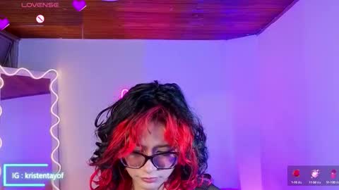 Snapshot of kristen_tay chatting on September 2025 03:38:02 AM kristen_tay online show from September 2025 03:38:02 AM