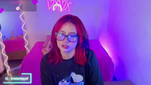 Snapshot of kristen_tay chatting on September 2025 03:43:01 AM kristen_tay online show from September 2025 03:43:01 AM