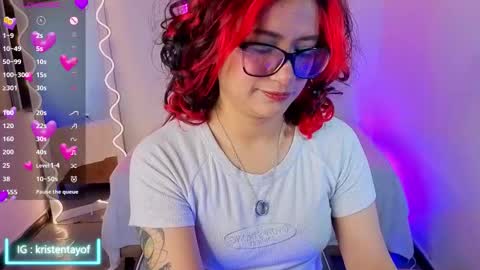 Snapshot of kristen_tay chatting on October 2025 03:59:01 AM kristen_tay online show from October 2025 03:59:01 AM
