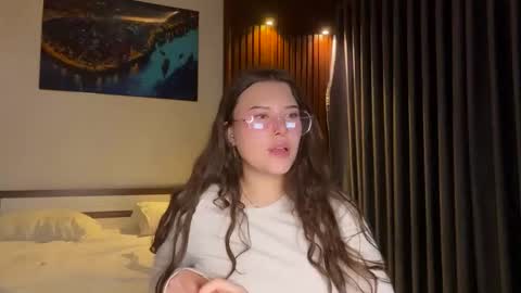 Snapshot of kristiekitty chatting on May 2026 06:03:01 PM kristiekitty online show from May 2026 06:03:01 PM