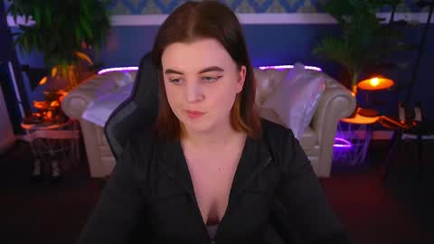 kristifoxy online show from May 2026 12:22:02 PM