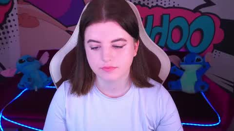 Snapshot of kristifoxy chatting on June 2026 05:25:01 AM kristifoxy online show from June 2026 05:25:01 AM