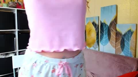 Christina online show from April 2026 06:21:01 AM