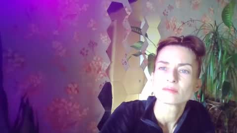 Kristina online show from February 2025 01:06:01 PM