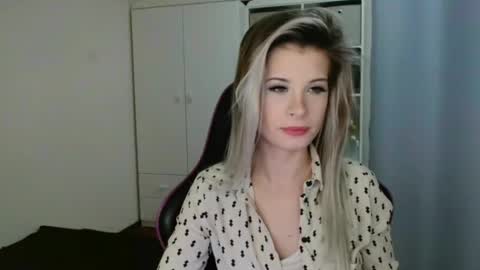 KristineAmore online show from January 2026 07:32:02 AM