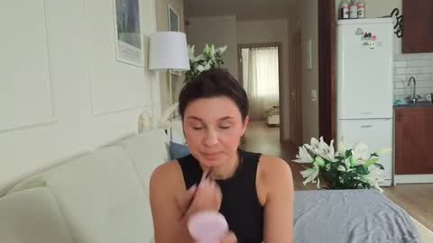 Kristi online show from April 2026 05:23:01 AM