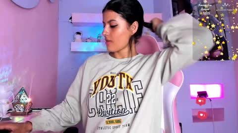 KristinWall online show from December 2024 11:22:02 AM