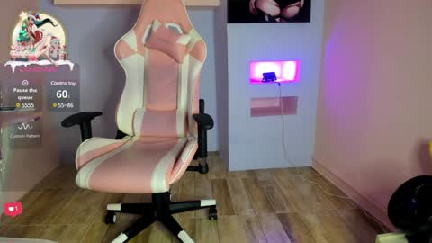 KristinWall online show from December 2024 08:47:02 PM