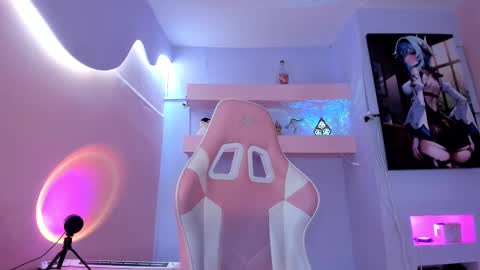 KristinWall online show from March 2025 09:00:02 PM