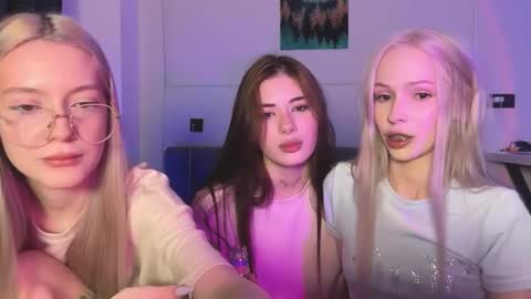 Kristy and Alice online show from March 2026 10:16:02 PM