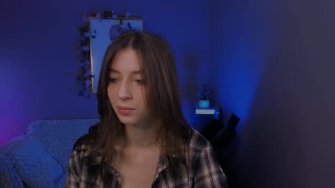 Kristy online show from September 2025 10:04:02 AM