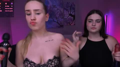 Kristy online show from September 2025 02:33:02 AM