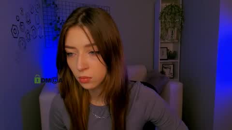 Kristy online show from September 2025 09:23:02 AM