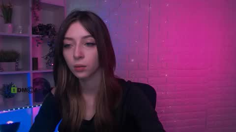 Kristy online show from October 2025 09:16:01 AM