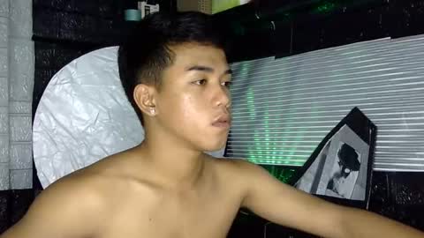 Snapshot of kritthanarkorn chatting on February 2026 07:36:01 PM kritthanarkorn online show from February 2026 07:36:01 PM