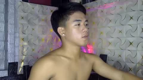 Snapshot of kritthanarkorn chatting on April 2026 03:57:01 PM kritthanarkorn online show from April 2026 03:57:01 PM