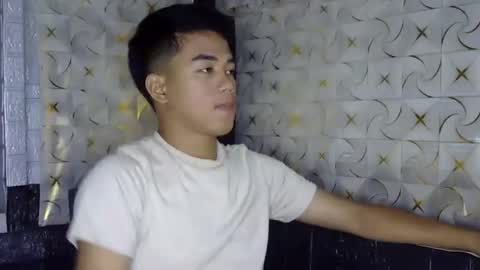 Snapshot of kritthanarkorn chatting on May 2026 01:05:02 PM kritthanarkorn online show from May 2026 01:05:02 PM