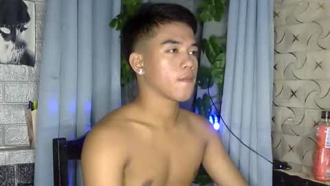 Snapshot of kritthanarkorn chatting on May 2026 04:15:02 PM kritthanarkorn online show from May 2026 04:15:02 PM