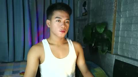 Snapshot of kritthanarkorn chatting on May 2026 04:21:01 AM kritthanarkorn online show from May 2026 04:21:01 AM