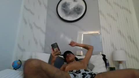 krlitoshincapie online show from October 2025 09:08:02 PM