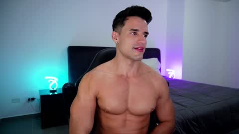 Snapshot of krops_ chatting on February 2025 12:06:01 PM KROPS online show from February 2025 12:06:01 PM