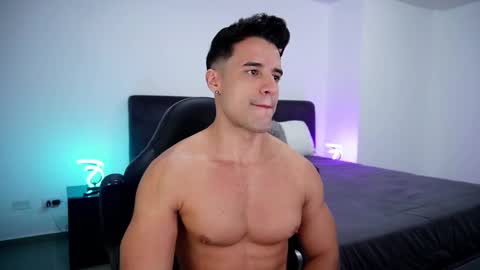 Snapshot of krops_ chatting on March 2025 05:44:02 AM KROPS online show from March 2025 05:44:02 AM