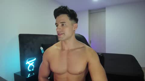 Snapshot of krops_ chatting on October 2025 11:24:01 PM KROPS online show from October 2025 11:24:01 PM