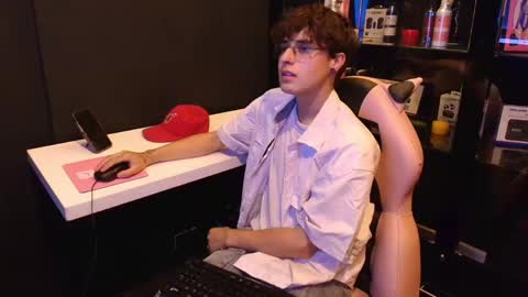 krown_nox online show from May 2026 06:58:01 PM