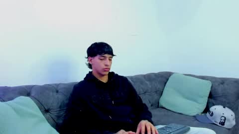 Snapshot of kroywave chatting on May 2026 04:21:02 AM Kroy Wave Muscle Tattoos Latino online show from May 2026 04:21:02 AM