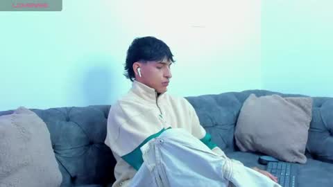Snapshot of kroywave chatting on June 2026 03:08:01 AM Kroy Wave Muscle Tattoos Latino online show from June 2026 03:08:01 AM