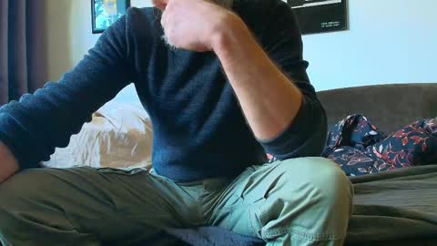 krummersaebel online show from February 2026 12:47:02 PM