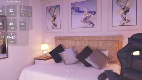 Snapshot of krystal_park chatting on March 2025 04:44:01 PM krystal online show from March 2025 04:44:01 PM