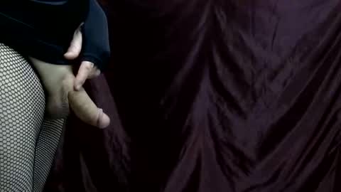 Krystalkummingss online show from November 2025 09:03:02 PM