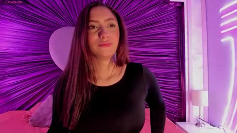 krystalswift_ online show from February 2026 03:05:01 AM