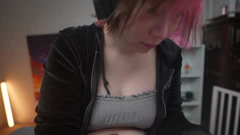 Snapshot of krystalsyxx chatting on January 2025 07:35:01 PM Krystal Syx online show from January 2025 07:35:01 PM