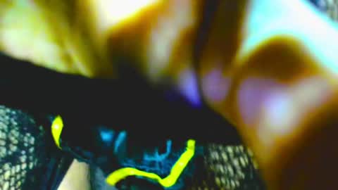 kryxtal online show from March 2026 07:25:01 PM