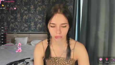 Ksenia online show from April 2026 08:06:01 AM