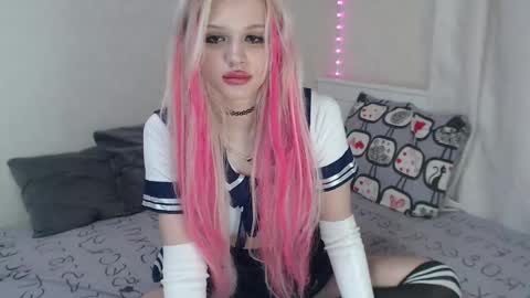 Emilia online show from February 2025 07:05:02 PM