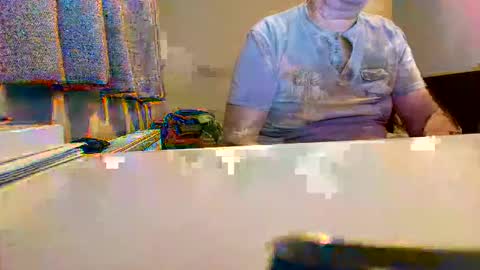 Snapshot of kuipers_1976 chatting on October 2025 08:09:02 PM kuipers_1976 online show from October 2025 08:09:02 PM